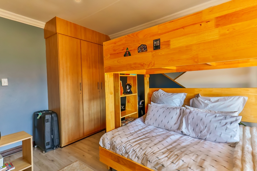 3 Bedroom Property for Sale in The Coves North West